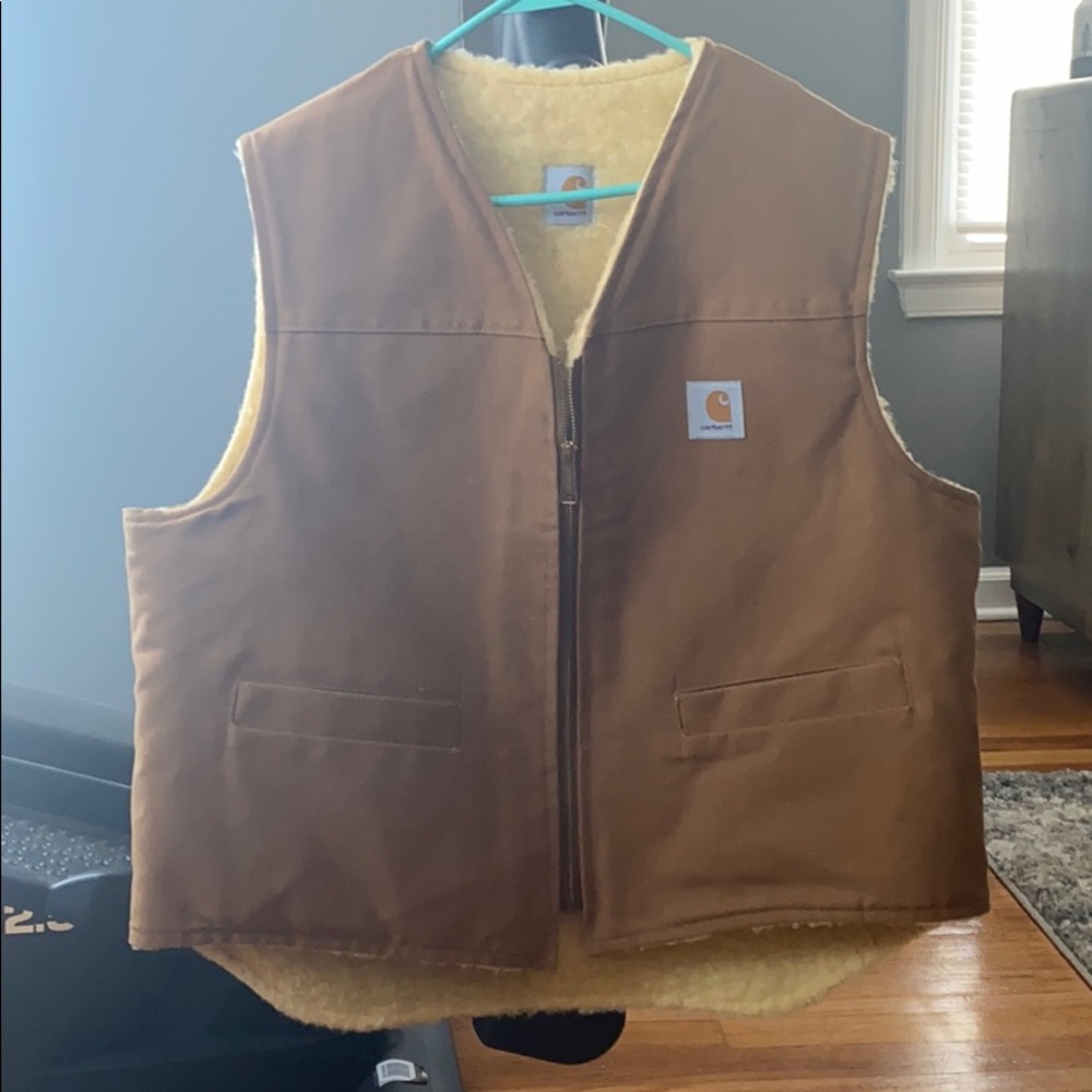 Men’s carhartt wheat color vest